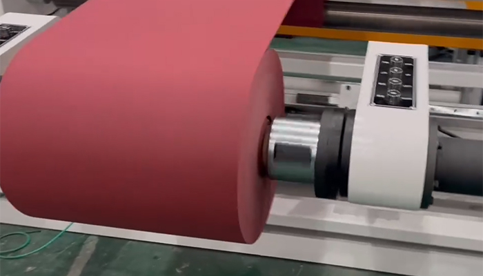 Fully automatic film/non-woven fabric high-speed cutting machine